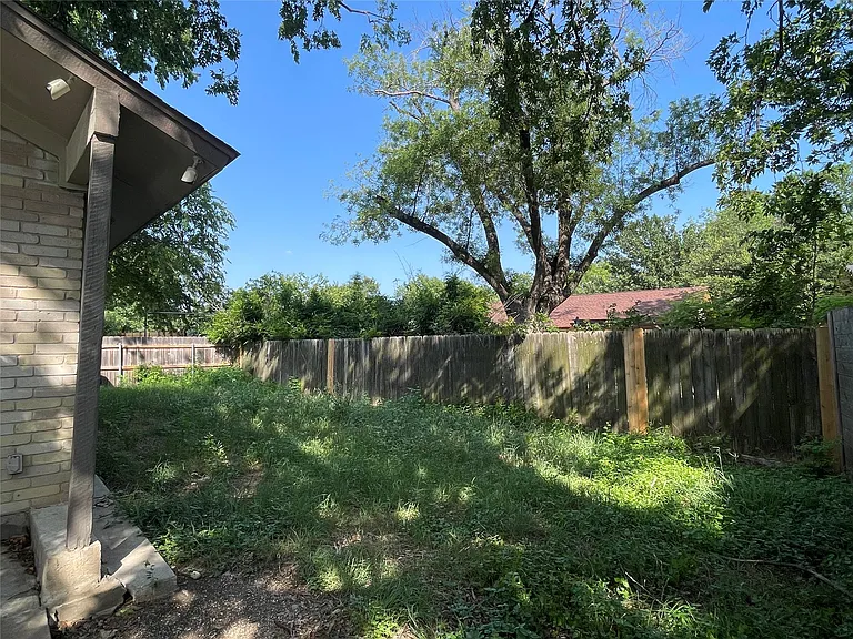 10011 Quail Valley Blvd #B — Photo 18