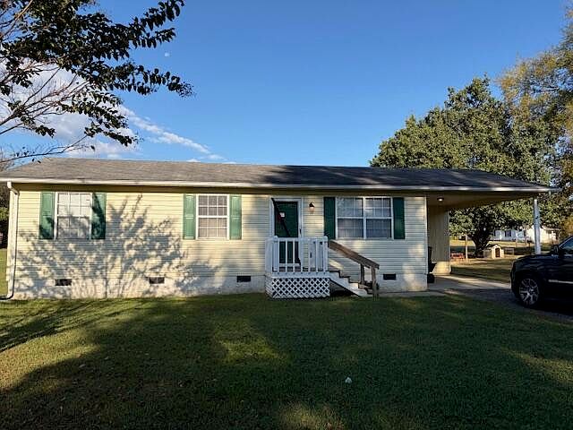 2nd image of 110 Kile Lake Ln SE