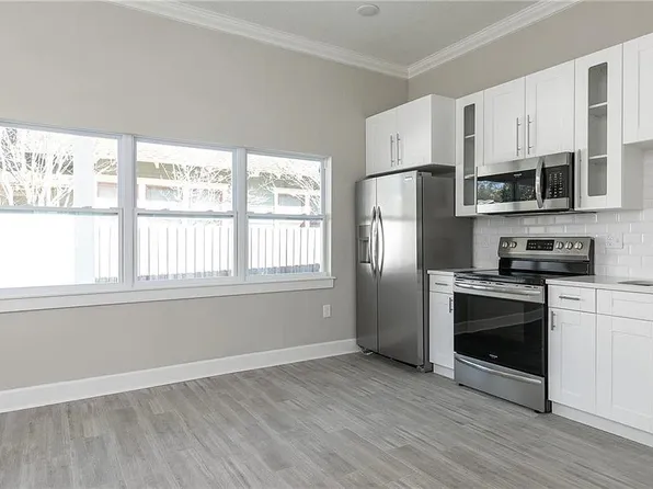 114 8th Ave N APT 1, Saint Petersburg, FL 33701