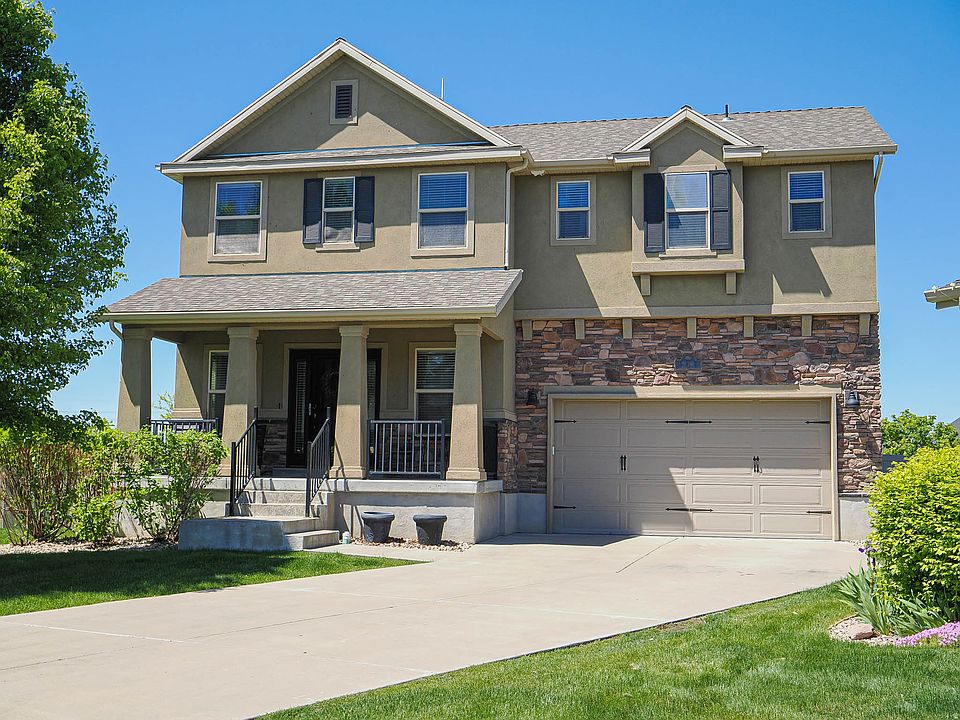 1st image of 879 W Saddlebrook Dr