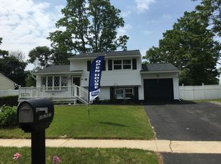 1611 Manchester Dr, Vineland, NJ 08360