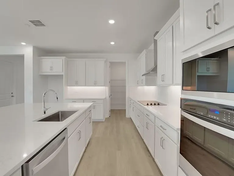 15075 Tea Tree Dr — Photo 11