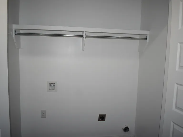 204 Fairchild Dr #B — Photo 6