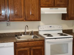 160 Conestoga St, Windsor, CT 06095