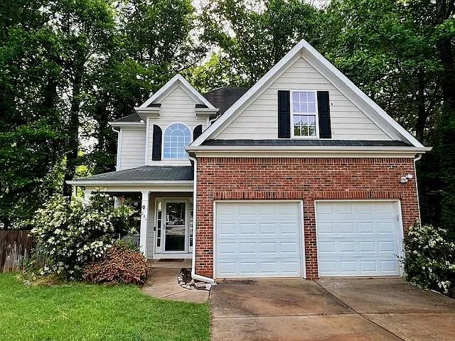 284 William Nye Dr SE — Photo 1