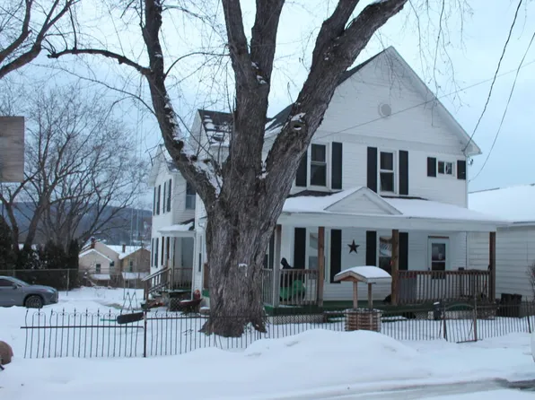 89 Birkett St, Carbondale, PA 18407