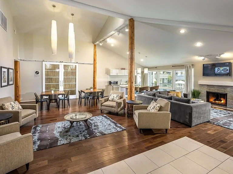 Vue Kirkland — Photo 7