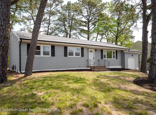 345 Dogwood Dr, Brick, NJ
