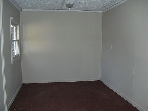 4th image of 3 Badger Ct