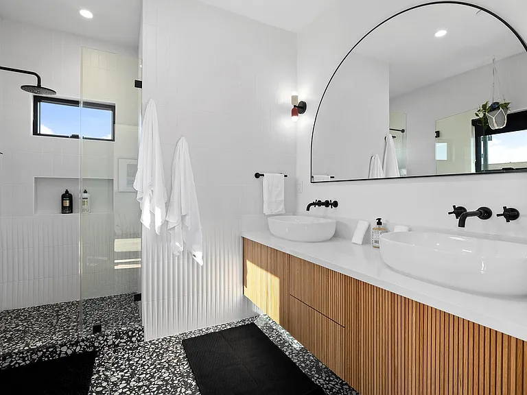 1916 W Ct — Photo 10