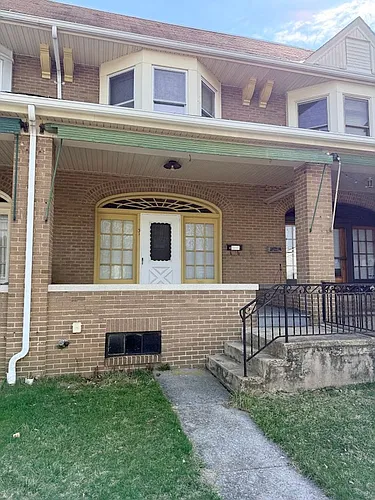 31 S Crescent St Photo 1