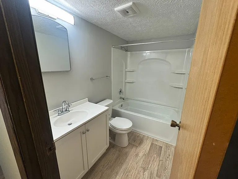 341 S 27th St #10 — Photo 7