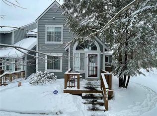 2101 South Ridge Terrace, Hidden Valley, PA 15502