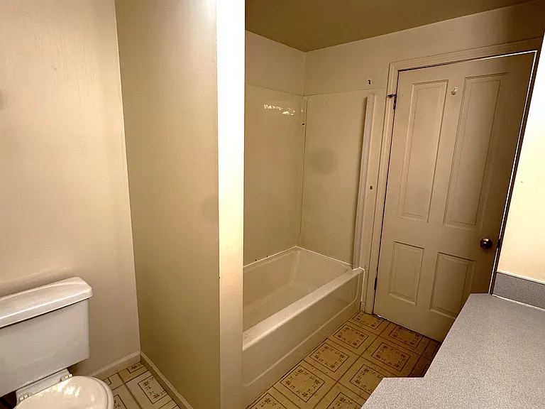 302 Penn Ave #302 — Photo 7