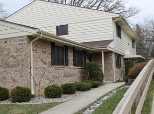 9446 W Maple Ct #9446, West Allis, WI 53214