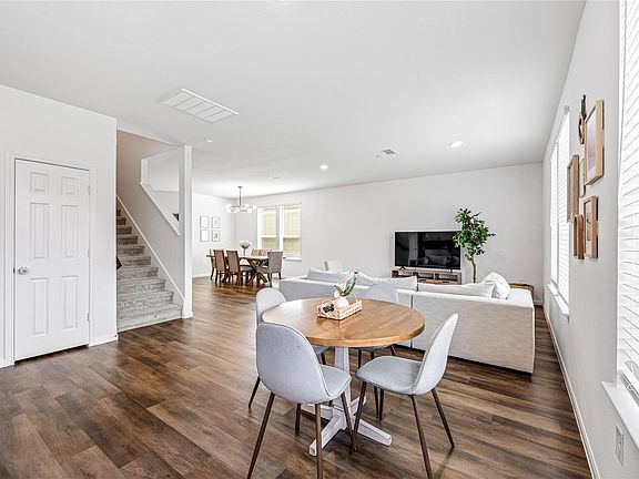 3rd image of 23818 Seeded Meadow Ct