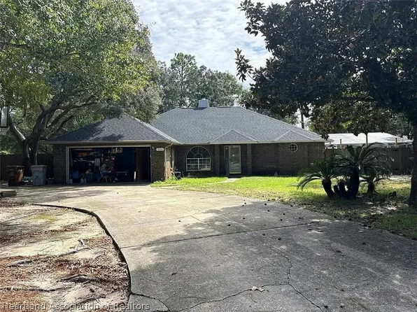 3100 Calle De Ciervo, Navarre, FL 32566