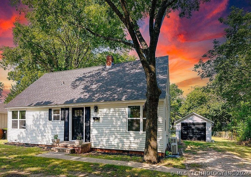 1st image of 531 N Crownpoint Dr