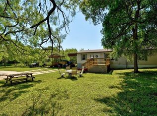2195 Westwood Rd, Lockhart, TX 78644