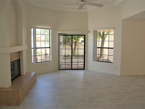 4th image of 2177 E Bishop Dr