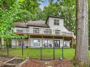 139 Hawkes Point Dr, Troutman, NC 28166