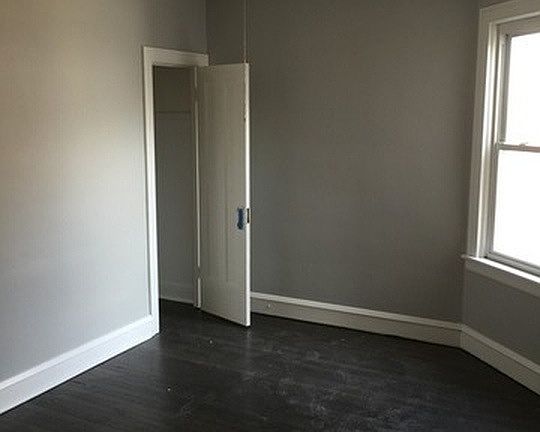 3rd image of 6617 S Washtenaw Ave APT 2B