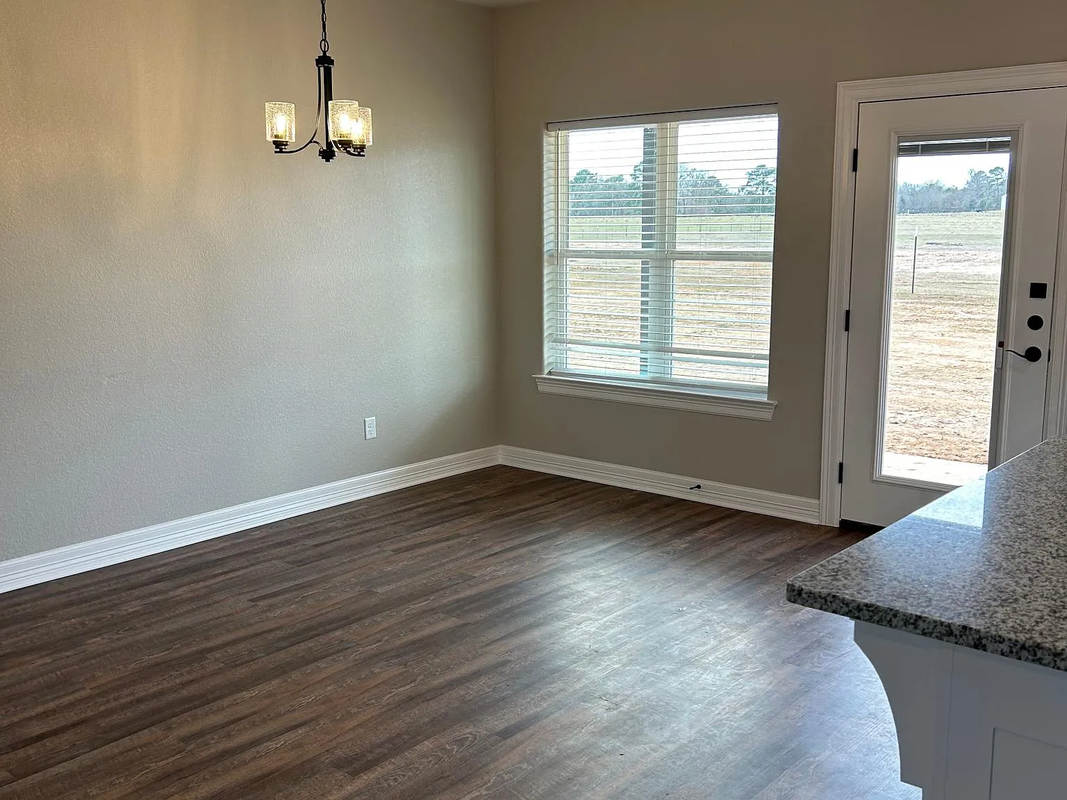 187 Davis Rd — Photo 3
