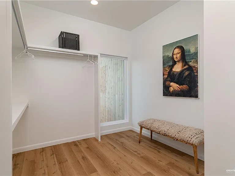 2613 Warbler Ave — Photo 12