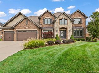 8580 Stone Creek Blvd, Frankfort, IL 60423