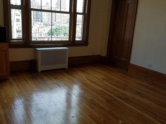 3rd image of 287 Amsterdam Ave #1004