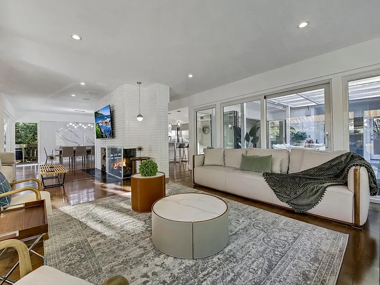 5246 Gould Ave — Photo 36