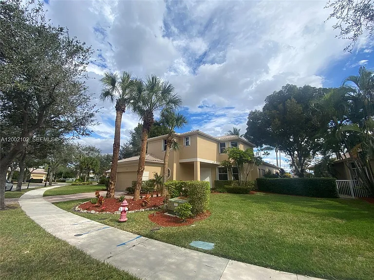 2486 Bay Isle Dr — Photo 41
