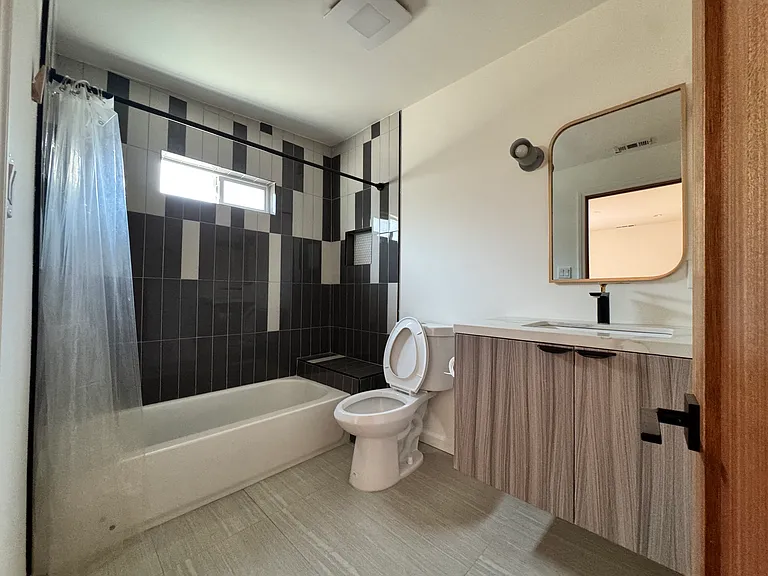 2346 Birkdale St — Photo 10