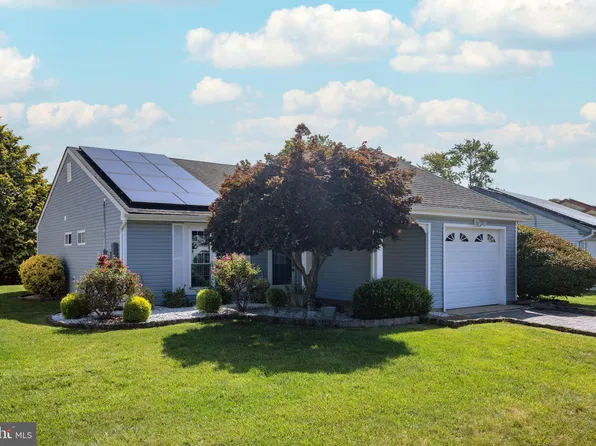 63 Hastings Rd, Manchester, NJ 08759