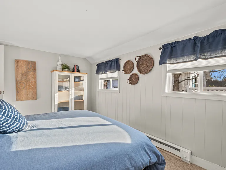 10 Cottage St #1 — Photo 23