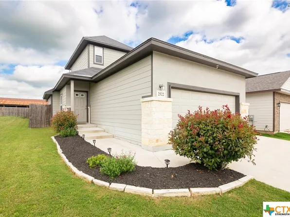 2522 Alamo St, Gonzales, TX 78629