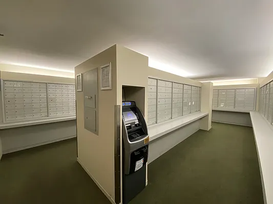 Rented by Compass | media 58