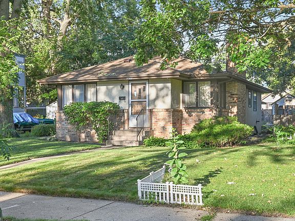3rd image of 4411 Morgan Ave N