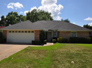 208 Eastgate Dr, Whitehouse, TX 75791