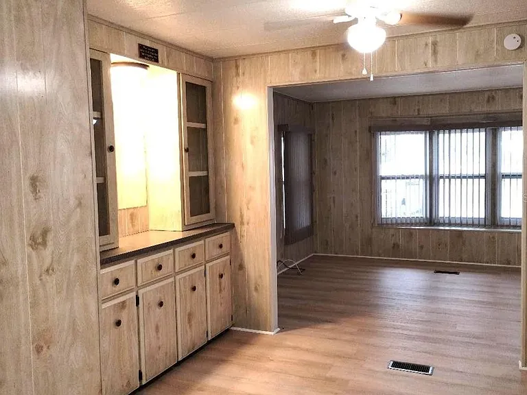 9283 Denmarsh Dr — Photo 3
