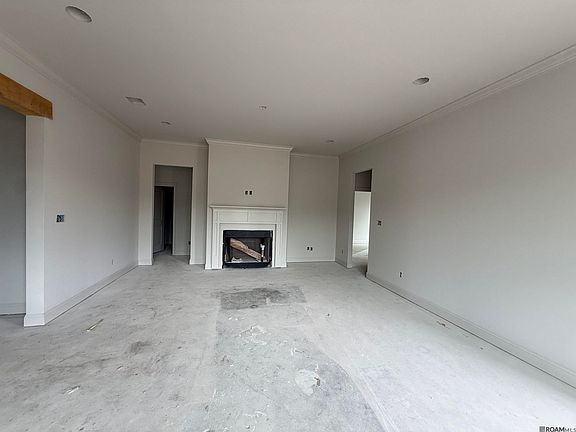 3rd image of 10035 Pelican Pointe Ln
