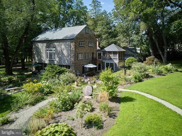 6 Bridge One Ln, Pipersville, PA 18947
