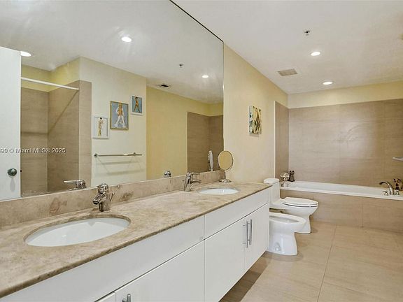 3rd image of 7929 West Dr