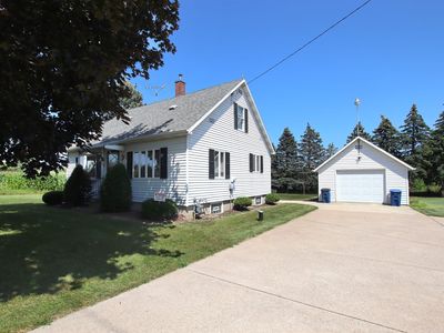 3682 Oregon St, Oshkosh, WI, 54902