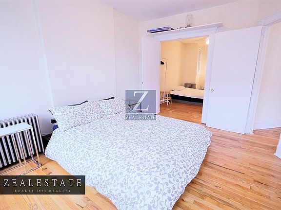 5th image of 711 Sackett St APT 3