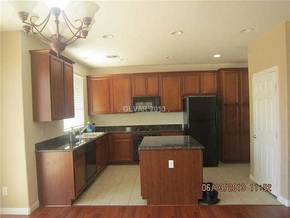 2nd image of 11833 Menchaca Ln