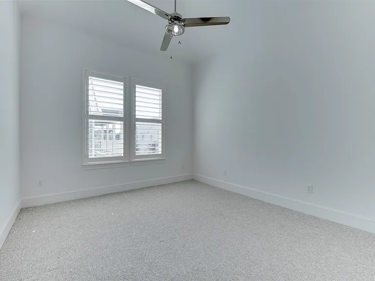 8736 Oak Kolbe Ln — Photo 37