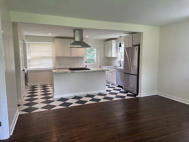 1311 N 5th St — Photo 2