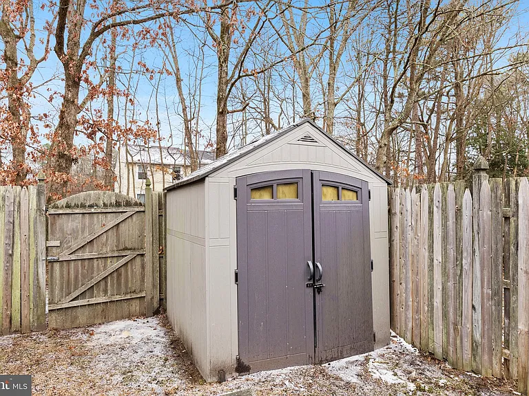 127 Villa Knoll Ct — Photo 24