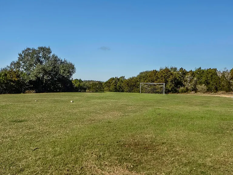 2603 Nocona Trl — Photo 33